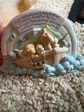 Precious Moments "Noah's Ark" wall plaque, model #165646. Adorably detailed NWOT